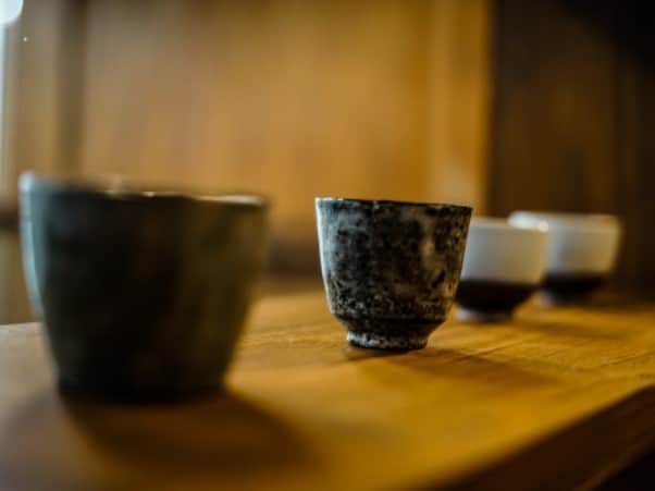 骨董品を売る場合に税金はかかる 買取前に知っておくべきこと 骨董品買取プログレス